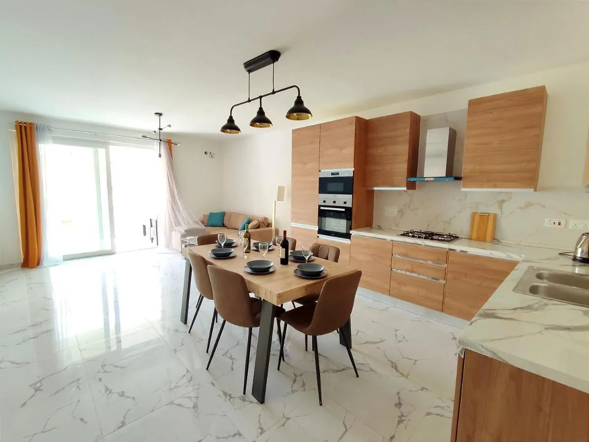 Sliema Central 3 Bedroom Apartment Near Seafront