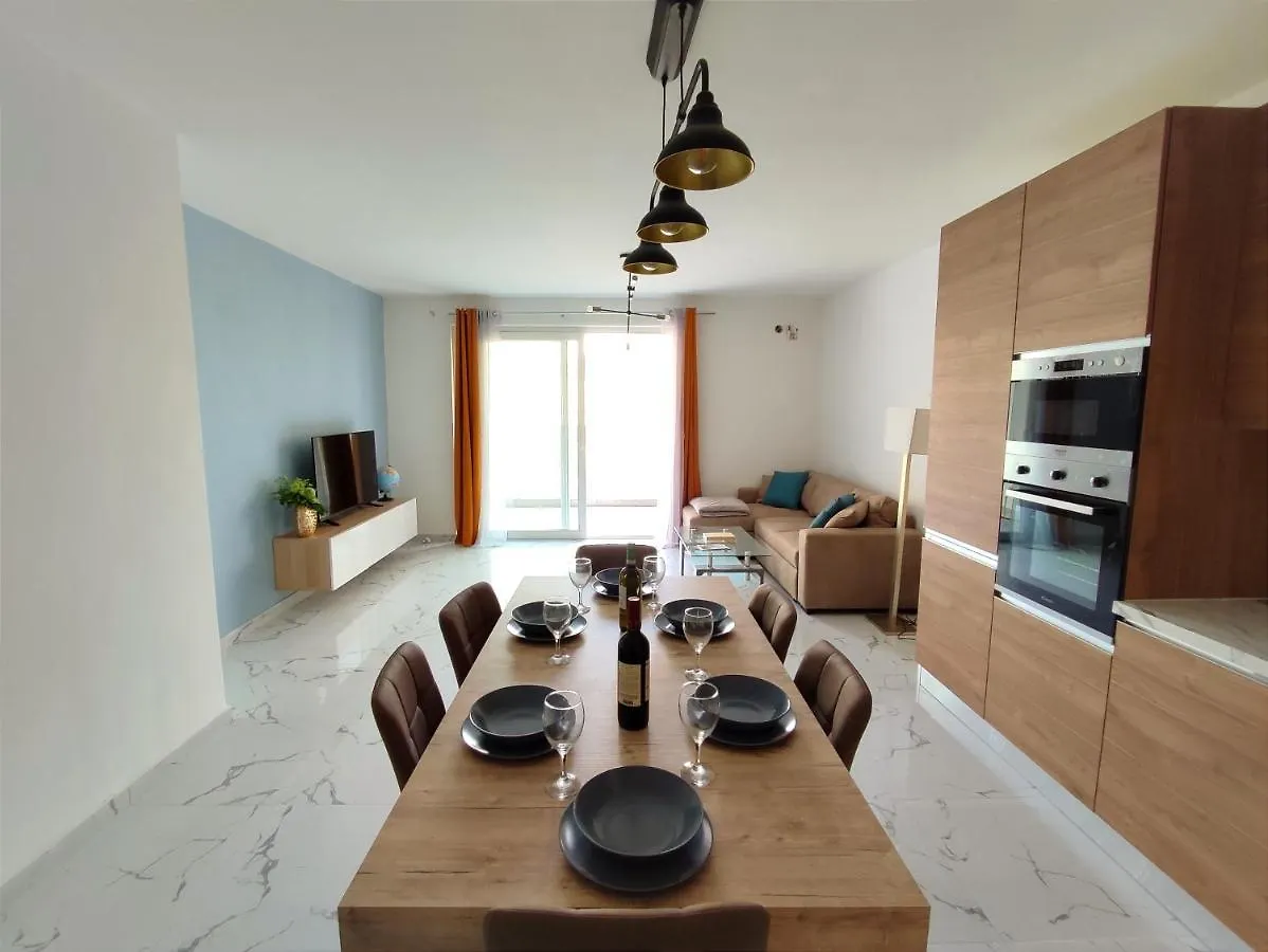 Sliema Central 3 Bedroom Apartment Near Seafront
