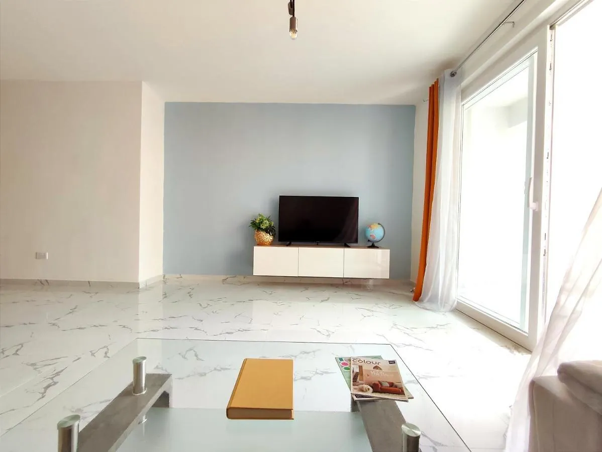 Sliema Central 3 Bedroom Apartment Near Seafront