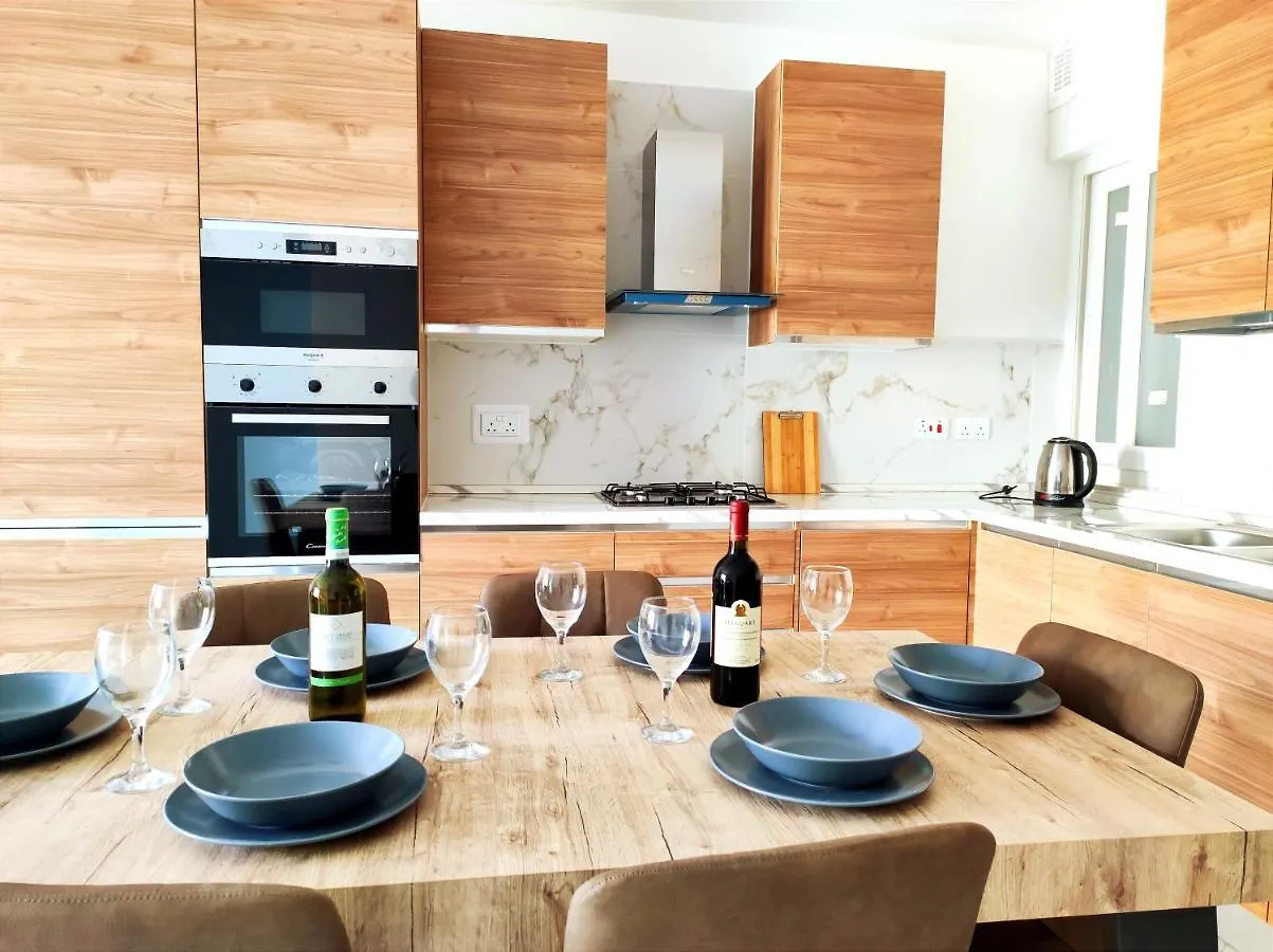Sliema Central 3 Bedroom Apartment Near Seafront