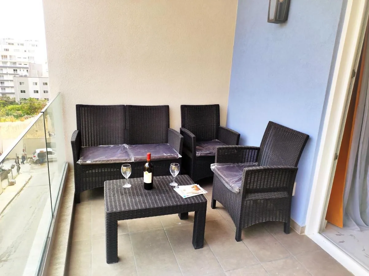 Sliema Central 3 Bedroom Apartment Near Seafront Malta